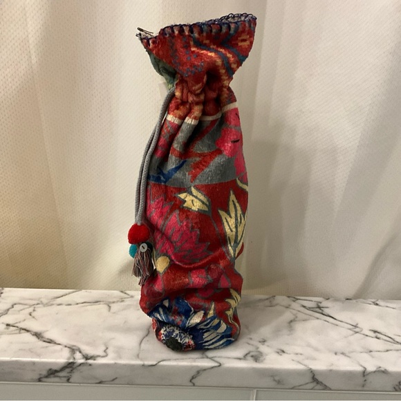 NWT$30 Johnny Was Syriah Wine Tote Gift Bag Drawstring Pom Poms Velour One Size - Picture 2 of 5